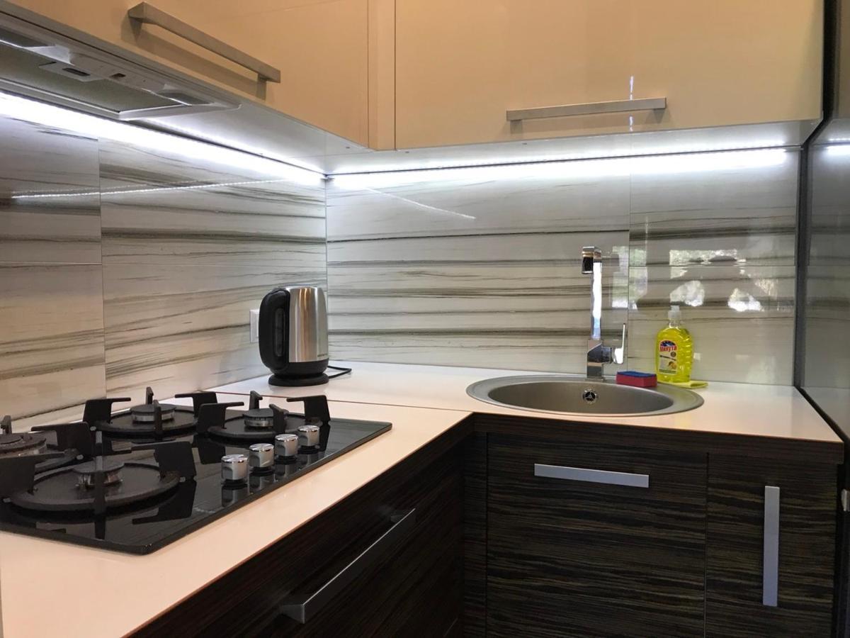 Central Apartment Nemiga Minsk Bagian luar foto