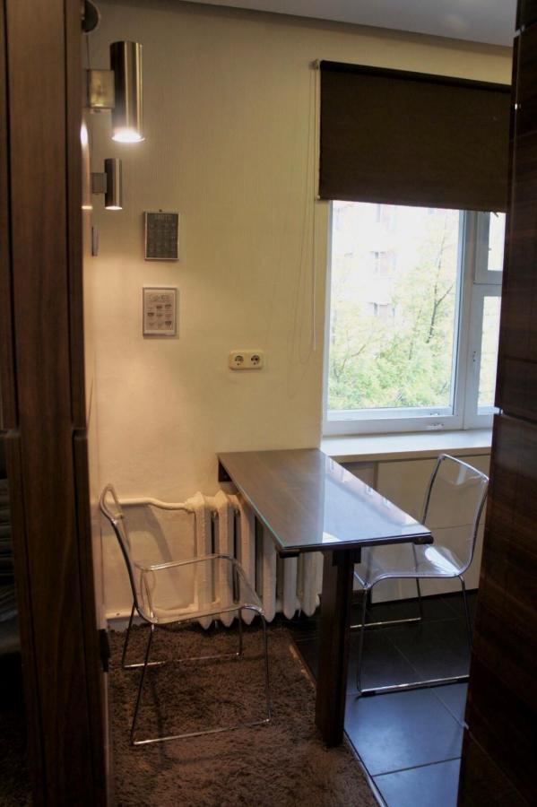 Central Apartment Nemiga Minsk Bagian luar foto