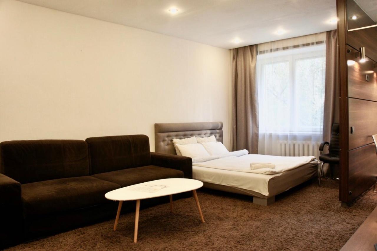 Central Apartment Nemiga Minsk Bagian luar foto